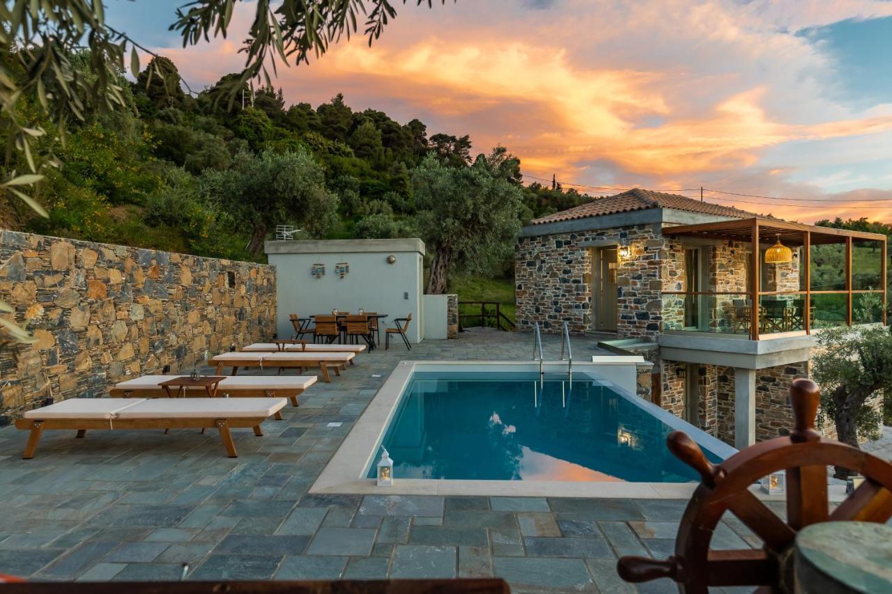 Petrino * Skopelos Town